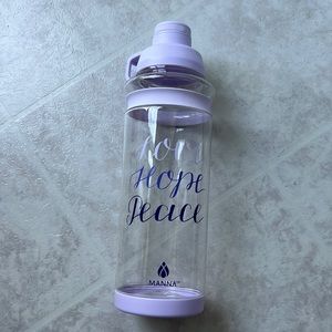 Manna water bottle